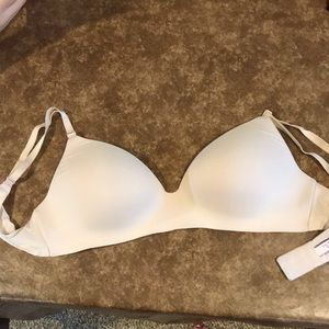 Victoria’s Secret wireless bra new wo tags.  Smooth 38C